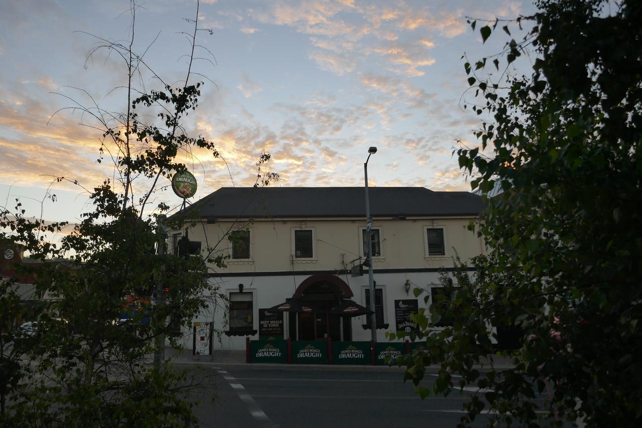 Okeefes Hotel Backpackers Launceston Extérieur photo